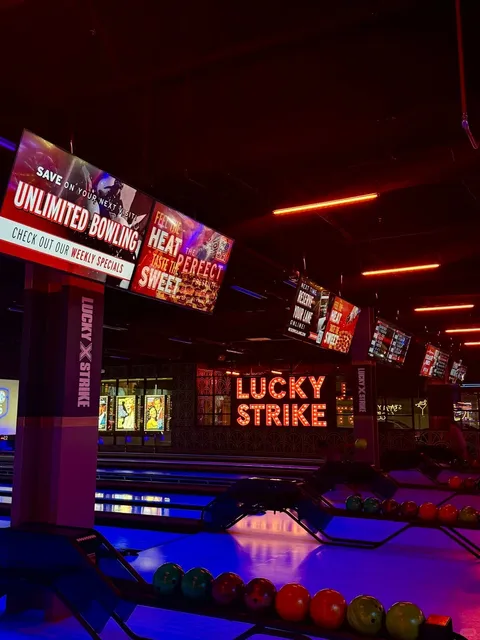 Super Fun Bowling Spot in LA! 🎳✨