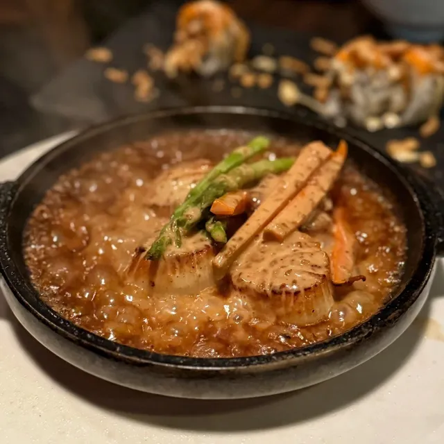 Eight Sushi Lounge: Atlanta's Creative Japanese Go-To 💯