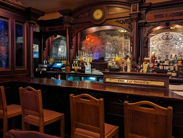  A Cozy Irish Pub on the Corner