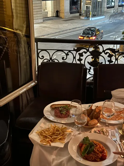 Paris Montaigne Avenue French Restaurant Review 🍽️