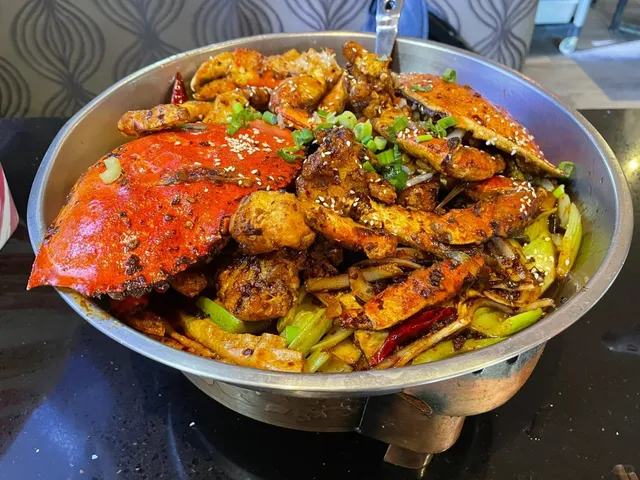 Unexpectedly Delicious Eats in & Around Banff! 😍