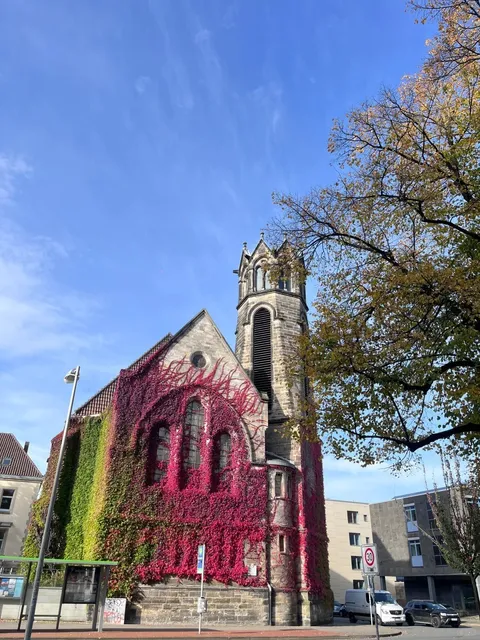 🇩🇪 Hannover Red Thread Walking Tour 🧵👣