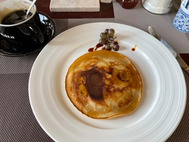 Rooftop Terrace Bar-Restaurant: Sunlight and Coffee on the Roof