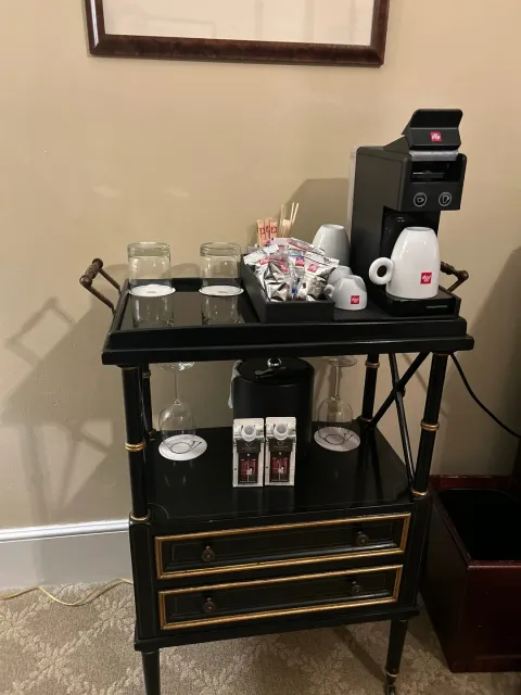 Our Favorite Charleston Hotel! 🏨💖