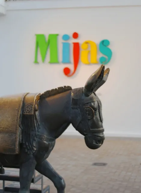 Is this Spain or Greece?