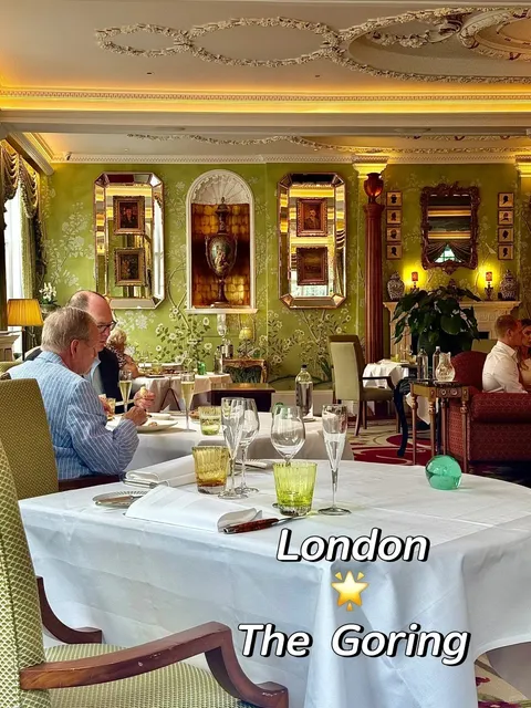 ​​🇬🇧 The Goring: Where the Queen Dined (& You Should Too)! 👑✨​​