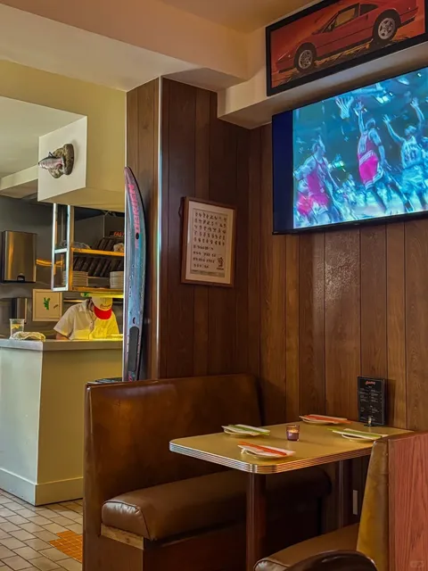 Toronto’s First Old-School Korean Diner on Ossington 🍽️🇰🇷