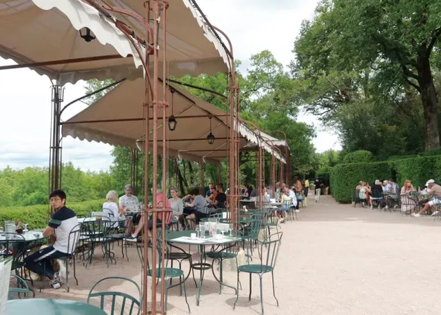 😍 French Tourism / Hidden Peacock Park Marqueyssac 