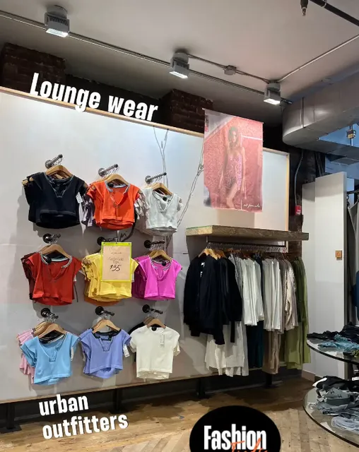 🛋️🛍️ Lounge Wear @ Urban Outfitters 🛍️🛋️