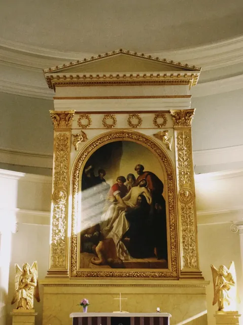 Helsinki's Red and White Churches ⛪