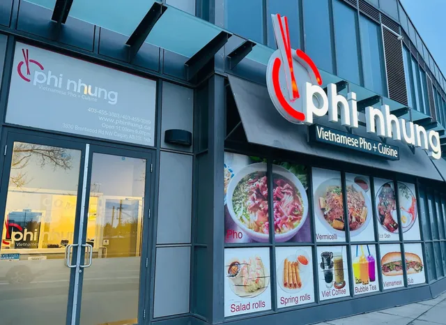 🍜Calgary Foodie Series 005 - PHI NHUNG Vietnamese Pho + Cuisine