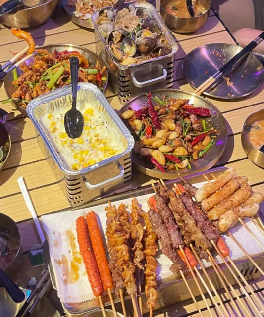 In New York! You can camp⛺ and barbecue in the city!