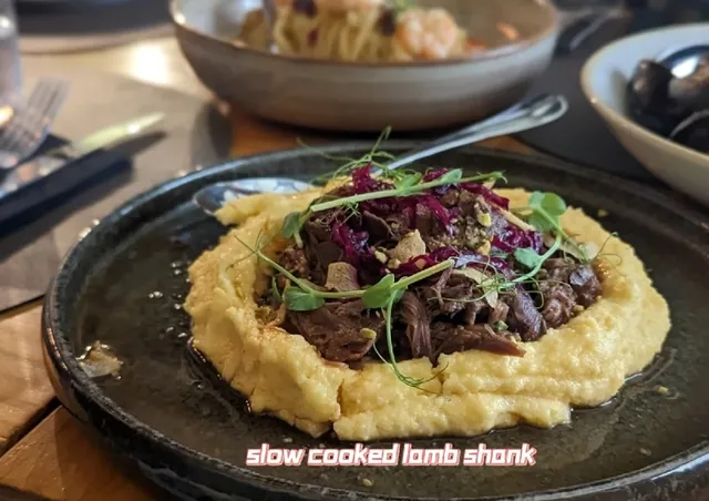 Split Travel Guide | A Perfect Day of Eating & Drinking 🩵