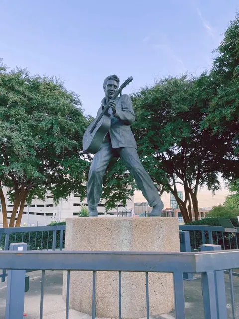 Half-Day Trip to Memphis, Tennessee 🚗🎵