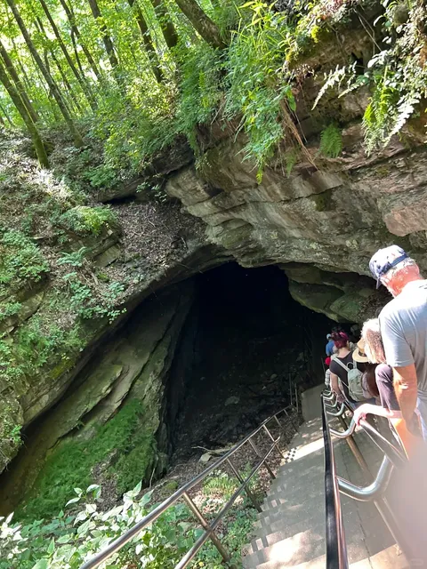 Mammoth Cave National Park | A Cool Summer Adventure! 🕳️❄️  