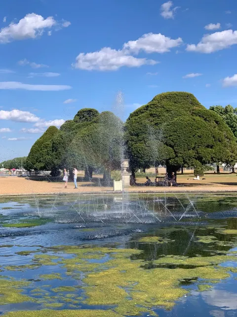 🇬🇧 Hampton Court Palace: A Whimsical Mushroom Tree Adventure 🍄🌳✨