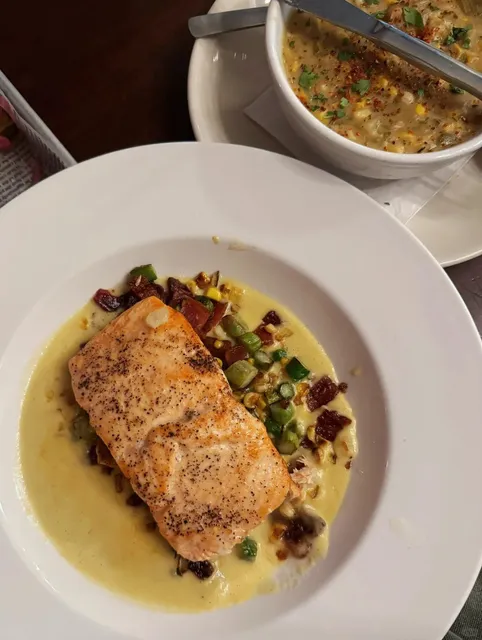 🍽️ A Reliable American Restaurant in Madison | The Great Dane