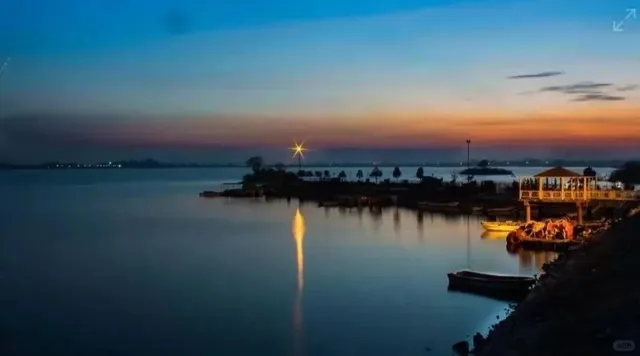 Margalla Hills National Park--Rawal Lake 