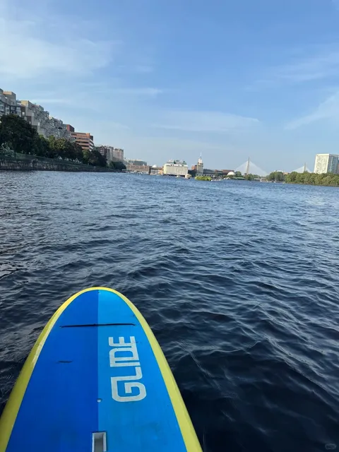 Summer in Boston = Charles River Paddleboarding Adventures! 🏄♀️💦  