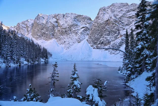 Seattle’s First Wave of Snowy Outdoorsy Folks