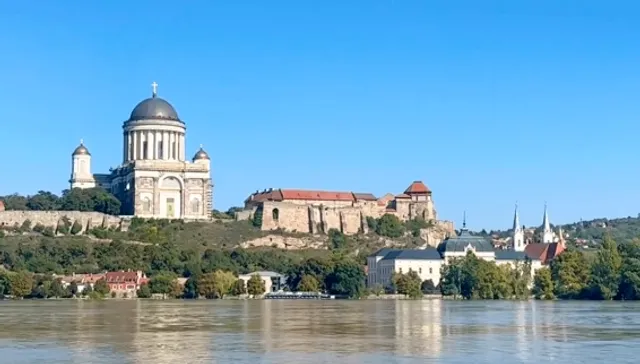 Budapest→Slovakia Walking Border Cross | Day Trip Off the Grid