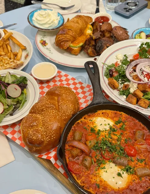 ​​Toronto Food Guide | Must-Try Restaurants You Can’t Miss!​​ 🍜🍣