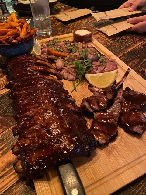 🥩 Amsterdam | Feast on Meat and Stay Warm this Winter 🔥🥩