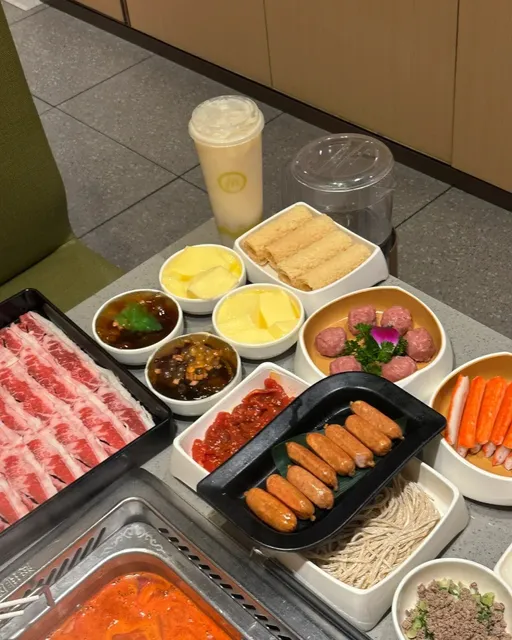 🍲 Haidilao Now Offers AYCE! Rainy Day Feast in LA 😛