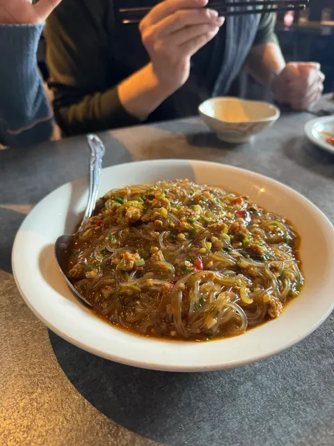 Best Chinese Food in Aspen: Little Ollie’s 🥢🌶️