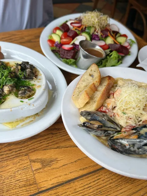 🇨🇦 First Meal in Ottawa — 100/10! 🤞🏻