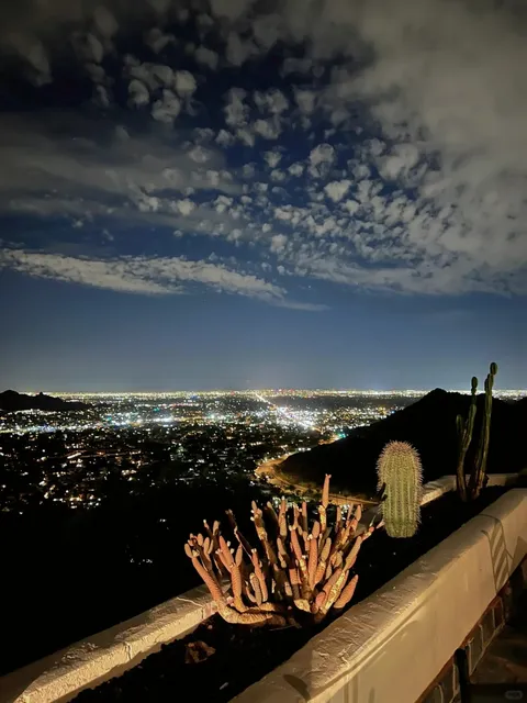  Beautiful Scenery, Great Atmosphere, and Delicious Food