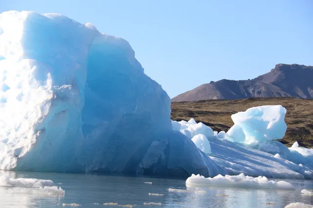  Glacier Lagoon Speedboat Tour, then Drive to Mývatn