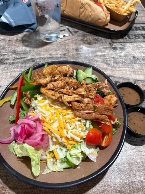 📍 Charleston Weekend Guide: Food, Fun & Relaxation 🍽️🌴