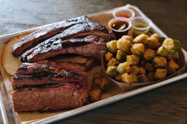 Denver City Stroll | Mile High Vibes 💚🌆