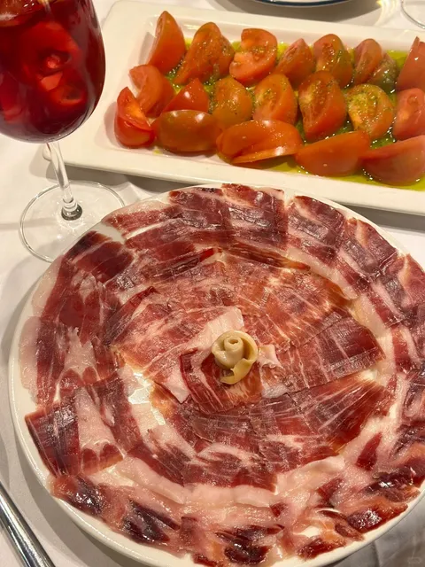 🇪🇸 Madrid Local Cuisine | La Mi Venta 🥘✨🍷