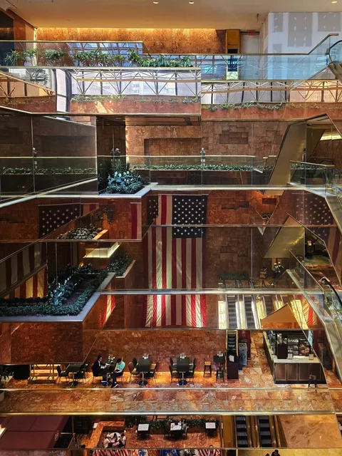 🇺🇸 [New York] Going All Out at Trump Tower 🏛️💸