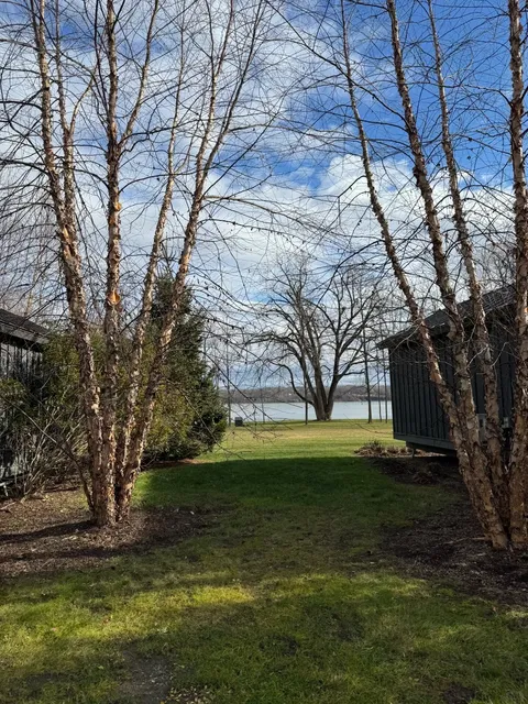 Upstate NY Thanksgiving Getaway | Hutton Brickyards Riverfront Hotel 