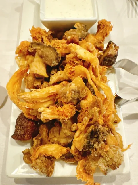 A Classic Steakhouse Experience in Kansas City – The Majestic 🥩🎷