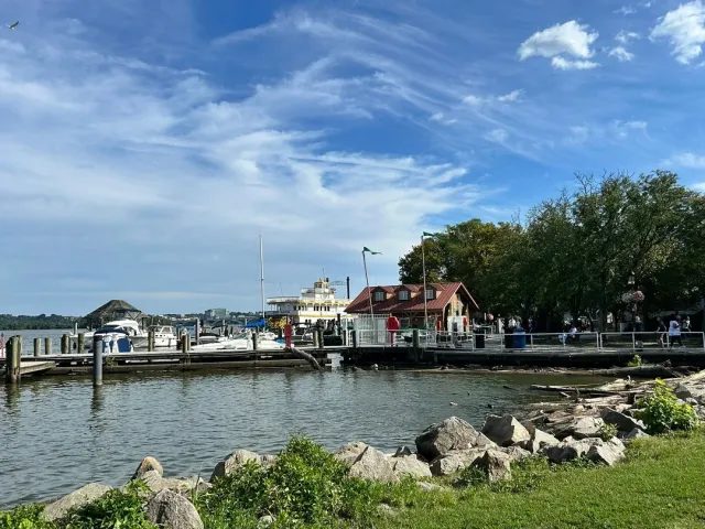 Great Hotel & Amenities! 🏨✨👍