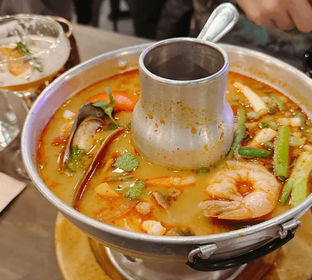 Poton Restaurant visit | Another Thai meal in Thonglor