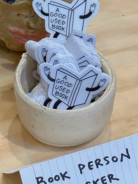 LA｜Chic Bookstore + Cute Pop-Up Markets 📚✨