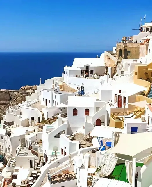 A maverlous place:Santorini island