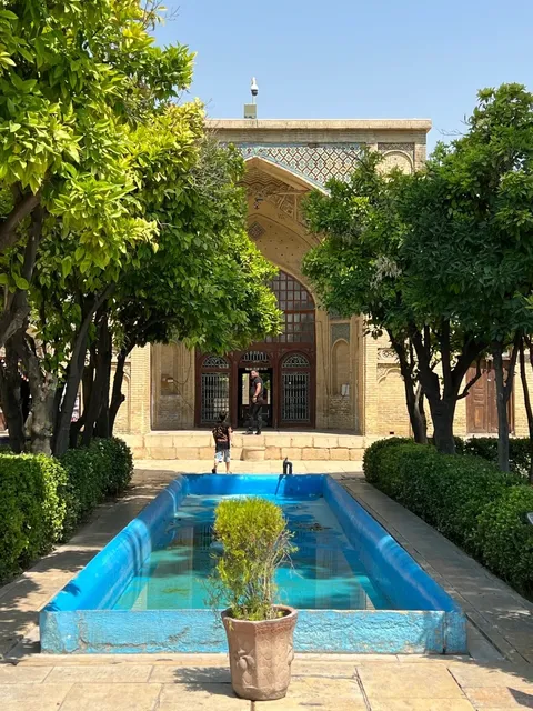 🇮🇷 Iran | Have You Heard of Persian Poets? 🌍