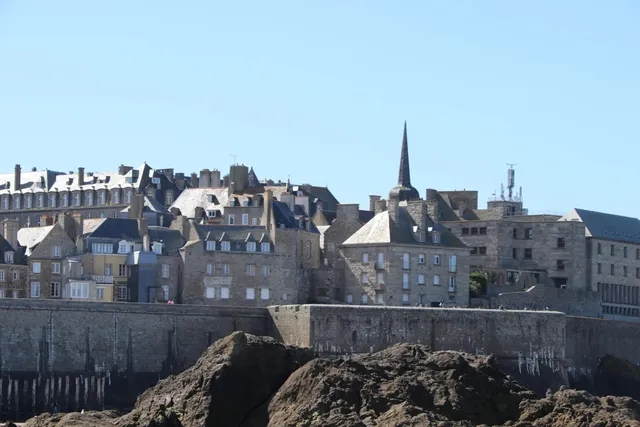 Saint-Malo 🏴‍☠️ A Hidden Gem Waiting to Be Discovered!