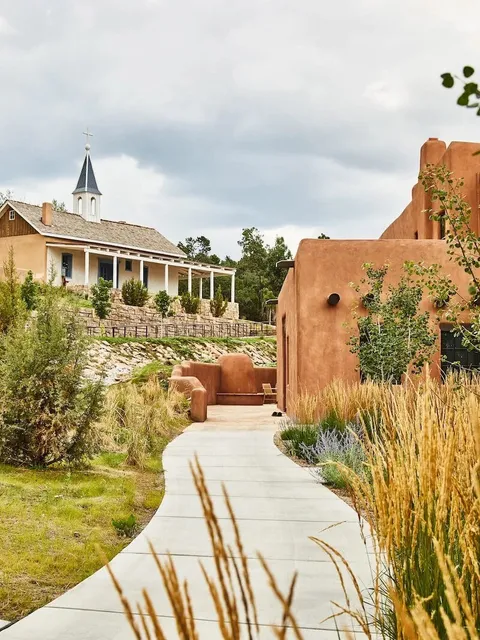 Successfully Charmed 😌 Such a Beautiful American Vibe~  