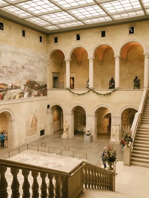 Boston’s Surrounding Quaint Art Museum 🥀 Warms the Winter Air