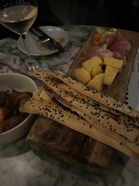 Atlanta｜Tonight’s Joy: A Cozy Evening with Friends & Wine ✨🌙