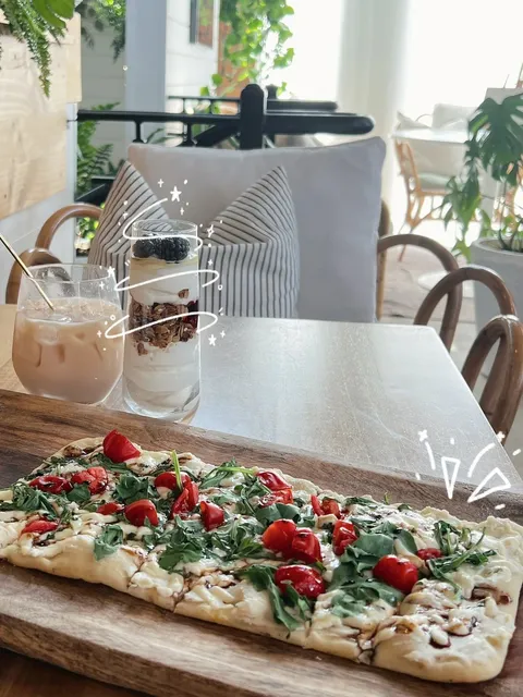 Abbotsford | Super Instagrammable Bohemian Brunch