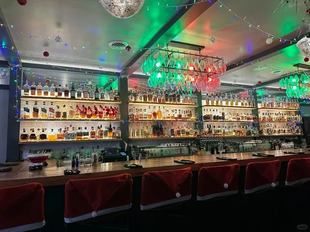 Bourbon Adventure in Louisville, Kentucky 🥃✨