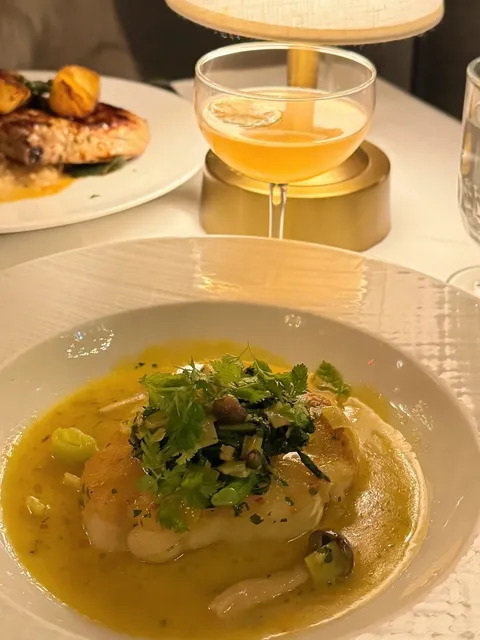 New York | A Beautiful Hotel Restaurant That’s Perfect for Photos (1)